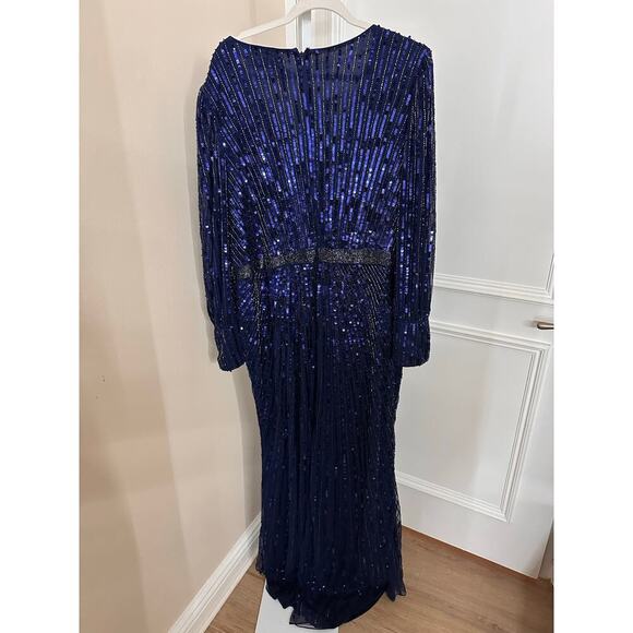 NEW Mac Duggal Navy Sequined Wrap Over Bishop Sleeve Gown Midnight sz 20 MD5501 - Picture 6 of 7